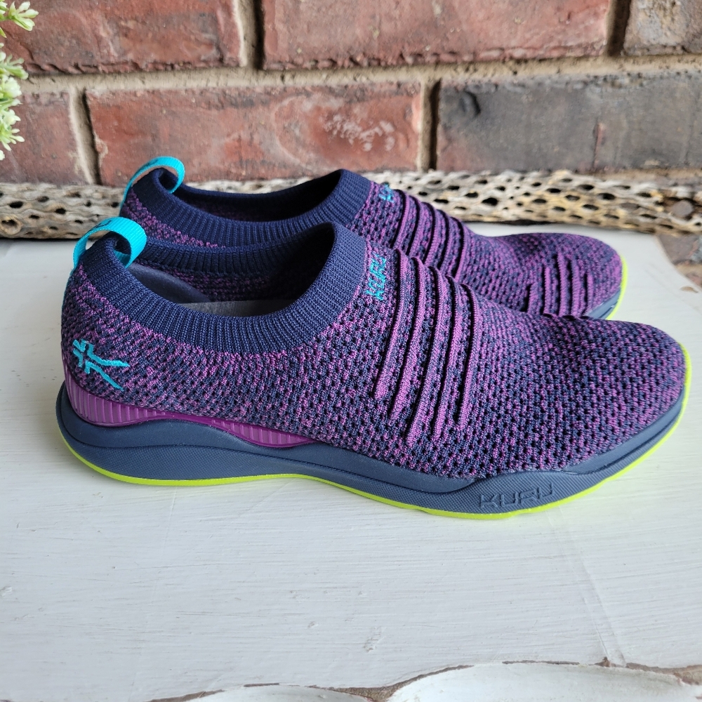 Kuru Stride Slip-on Orthotic Sneakers RUNS 1/2 SIZE SMALL